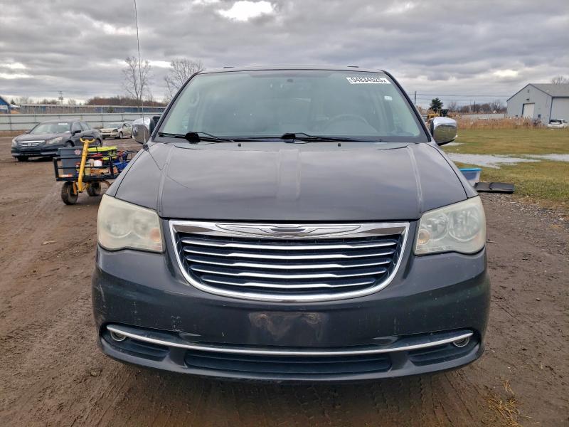 Photo 5 from auction – 2011 CHRYSLER TOWN & COU with VIN 2A4RR8DG4BR630898