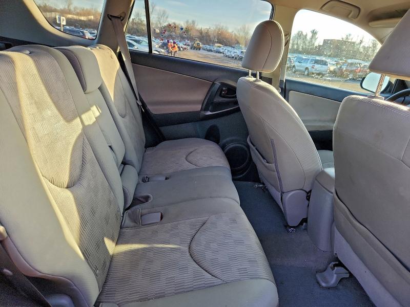 Photo 11 from auction – 2012 TOYOTA RAV4 with VIN 2T3BF4DV4CW252788