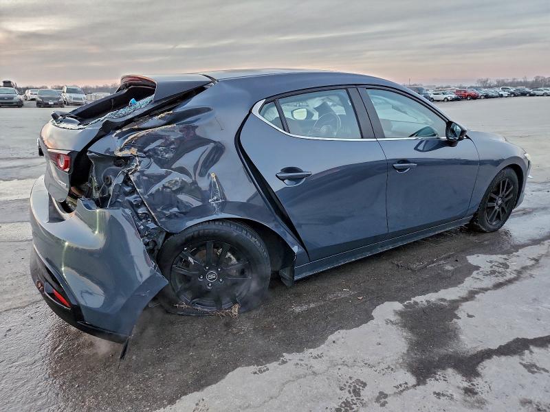 Photo 3 from auction – 2022 MAZDA 3 PREFERRE with VIN JM1BPALL8N1501560