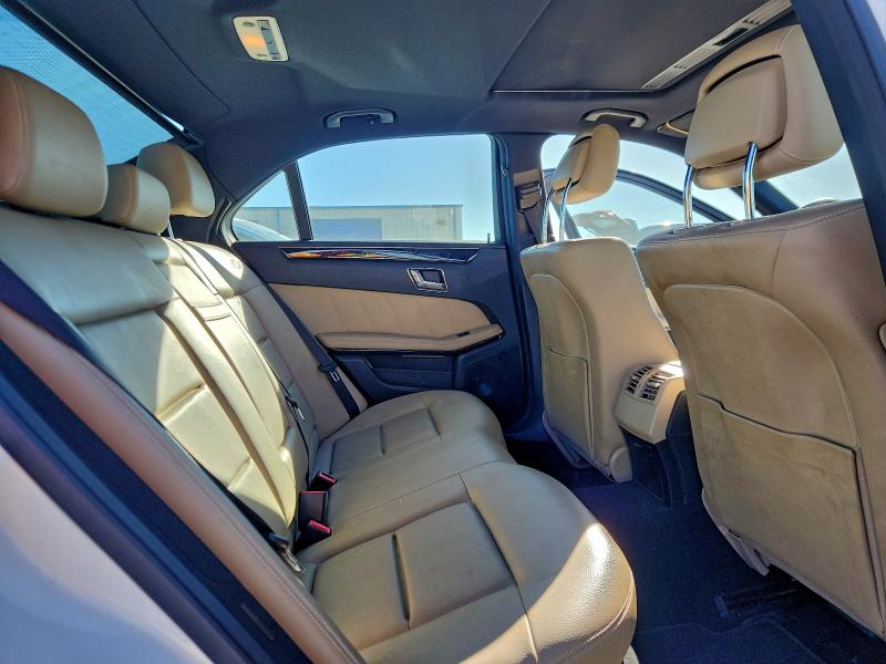 Photo 10 from auction – 2010 MERCEDES-BENZ E with VIN WDDHF5GB4AA029380