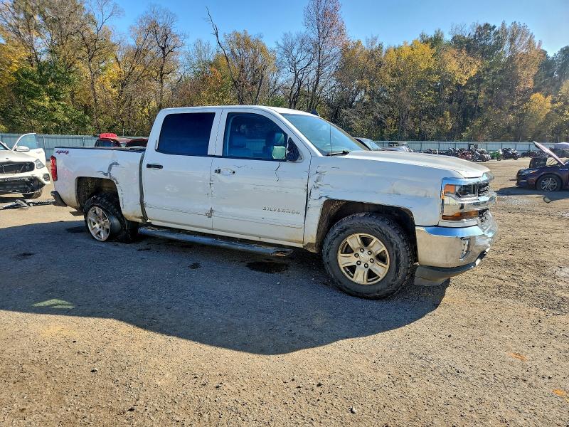 Photo 4 from auction – 2017 CHEVROLET SILVERADO with VIN 3GCUKREC6HG252880