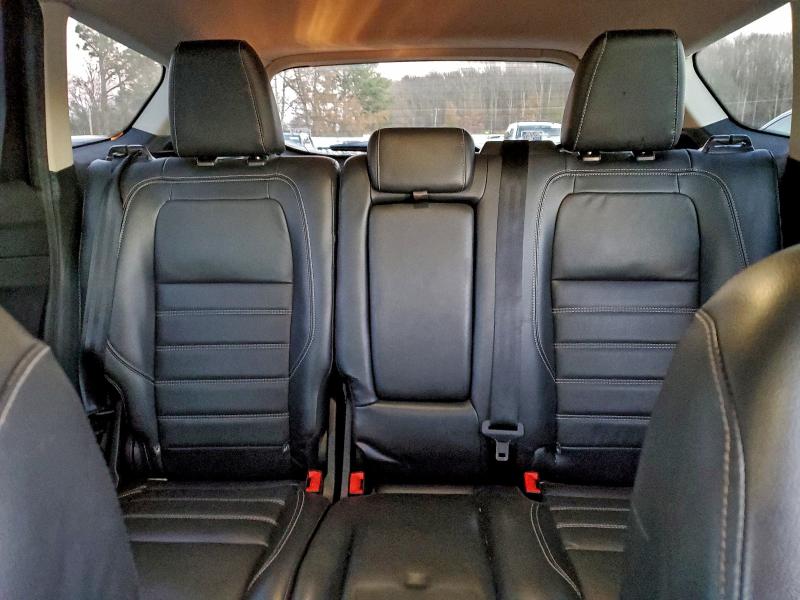 Photo 10 from auction – 2018 FORD ESCAPE SEL with VIN 1FMCU0HD6JUA39836
