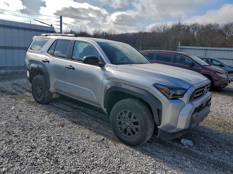 Photo 4 from auction – 2025 TOYOTA 4RUNNER SR with VIN JTEVA5BR4S5039087