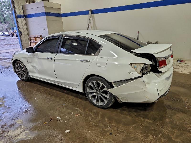 Photo 2 from auction – 2015 HONDA ACCORD SPO with VIN 1HGCR2F52FA104253