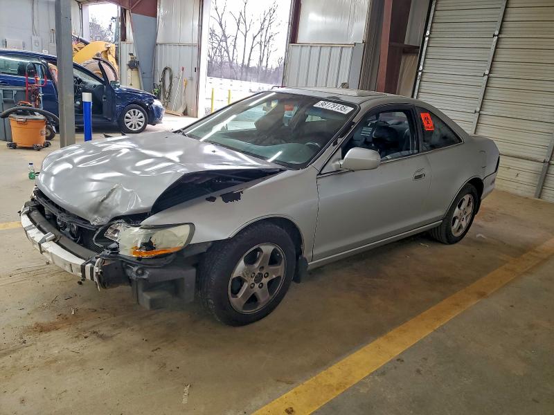 HONDA ACCORD 2000 with VIN 1HGCG2251YA032802 - Photo from auction