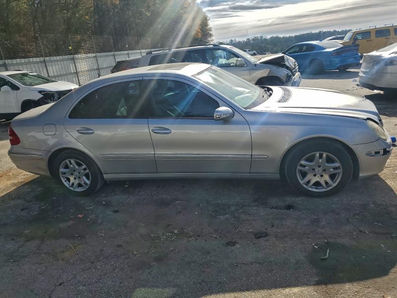 Photo 4 from auction – 2004 MERCEDES-BENZ E 320 with VIN WDBUF65J74A393644