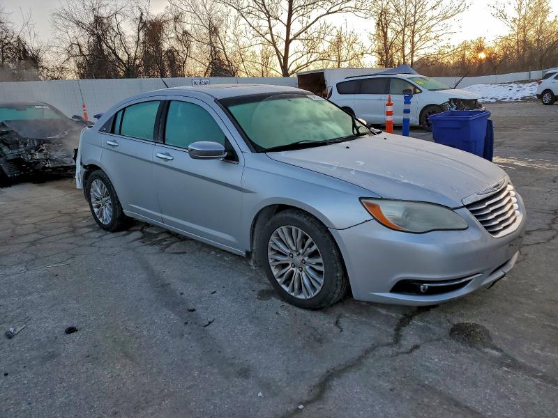 Photo 4 from auction – 2012 CHRYSLER 200 LIMITE with VIN 1C3CCBCG4CN162010