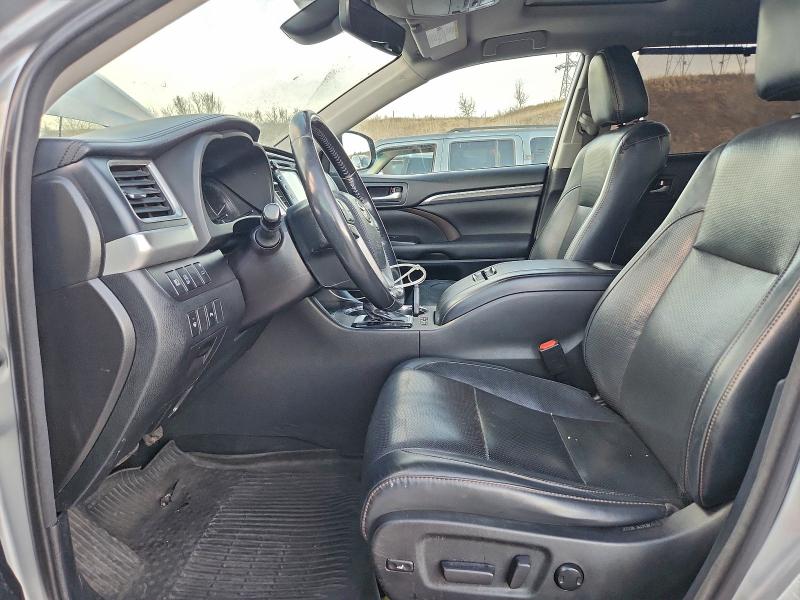 Photo 7 from auction – 2018 TOYOTA HIGHLANDER with VIN 5TDDZRFH3JS838367