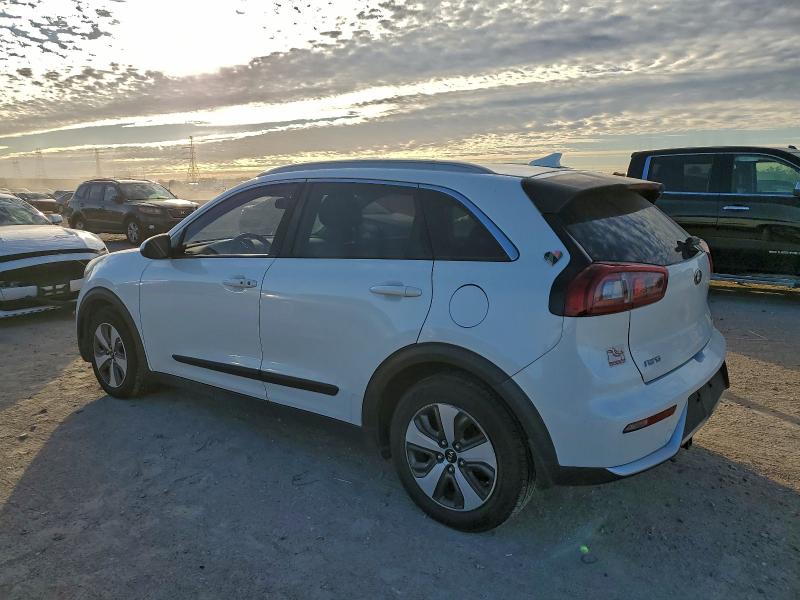 Photo 2 from auction – 2017 KIA NIRO FE with VIN KNDCB3LCXH5078671