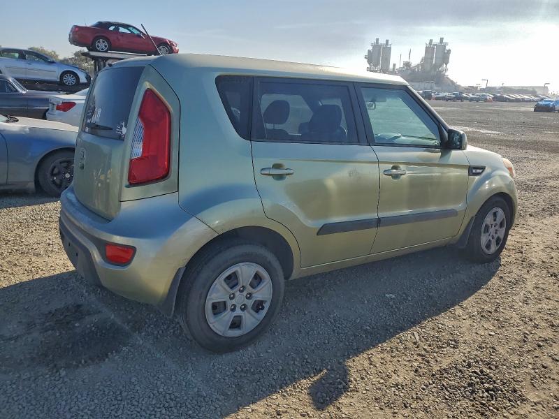 Photo 3 from auction – 2013 KIA SOUL with VIN KNDJT2A58D7587577