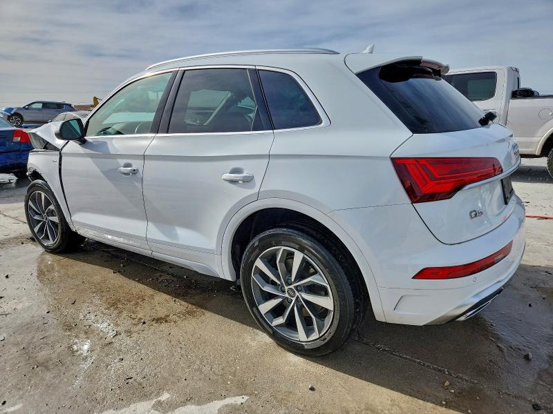Photo 2 from auction – 2024 AUDI Q5 PREMIUM with VIN WA1EAAFY5R2030306
