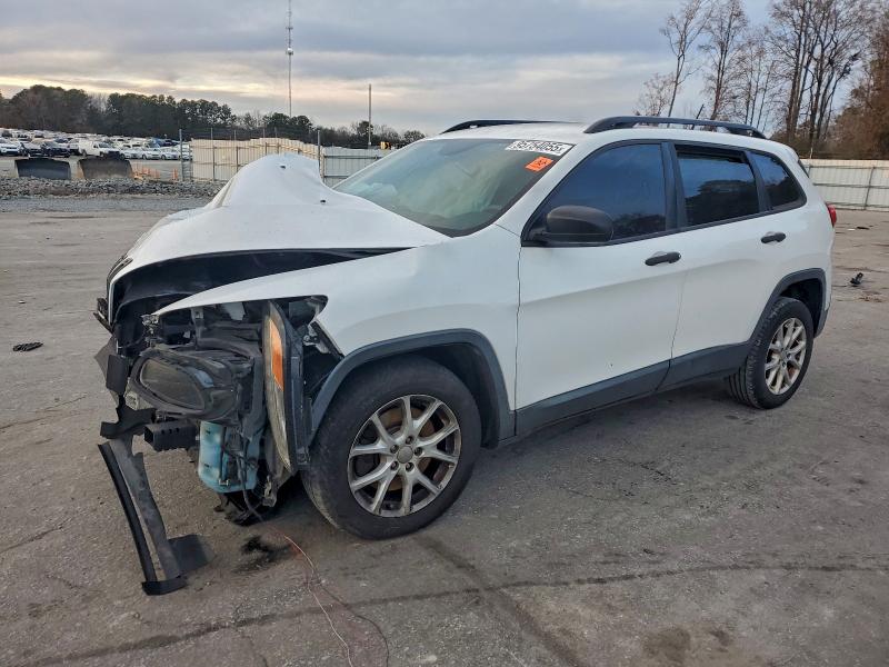 JEEP CHEROKEE S 2015 with VIN 1C4PJLAB2FW601932 - Photo from auction