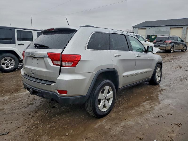 Photo 3 from auction – 2011 JEEP GRAND CHER with VIN 1J4RR4GG2BC542817