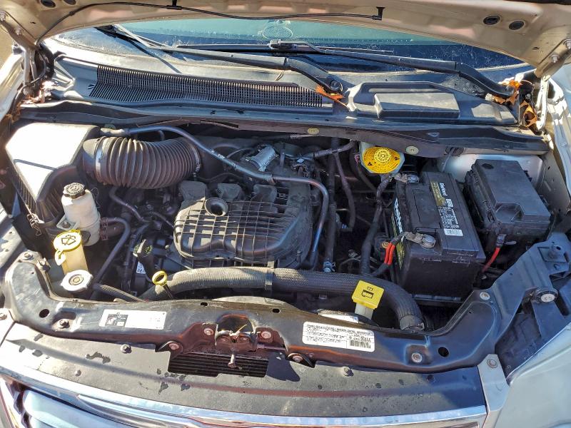Photo 12 from auction – 2014 CHRYSLER TOWN & COU with VIN 2C4RC1BG8ER195339
