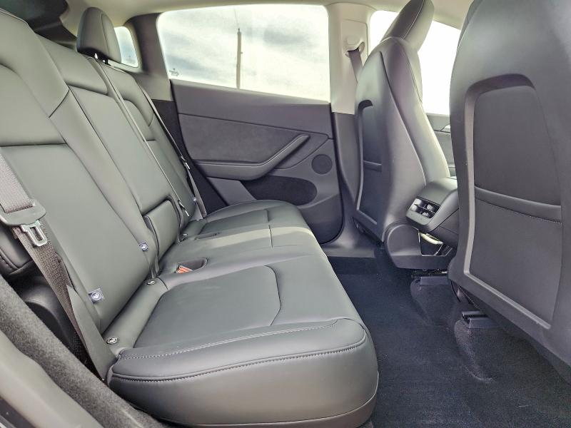 Photo 11 from auction – 2025 TESLA MODEL Y with VIN 7SAYGDEE0SA342305