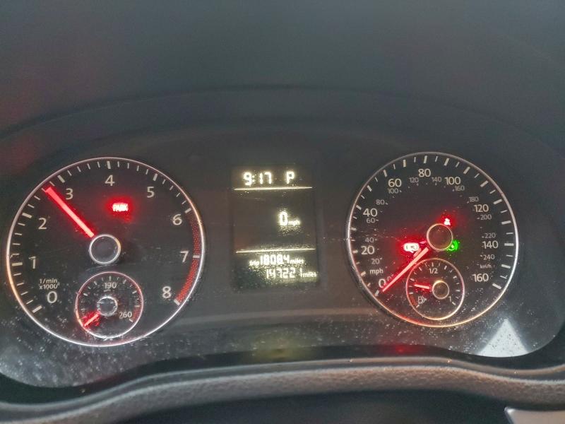 Photo 9 from auction – 2013 VOLKSWAGEN PASSAT S with VIN 1VWAP7A34DC071530