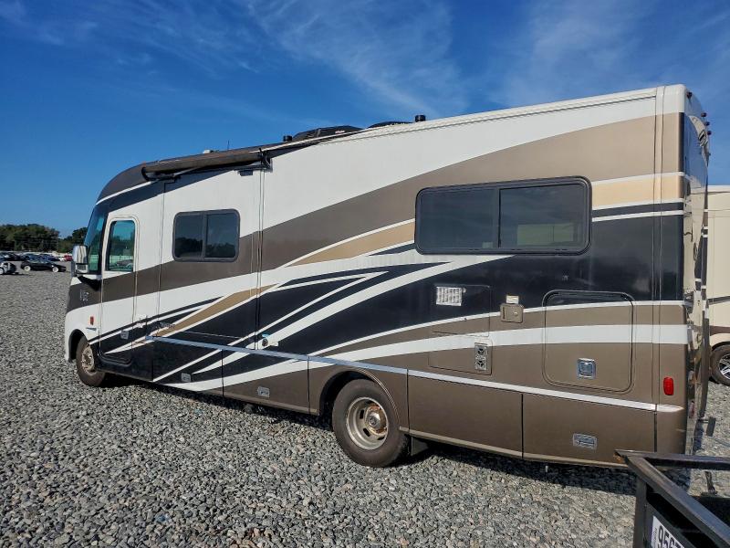 Photo 3 from auction – 2017 MERCEDES-BENZ SPRINTER 3 with VIN WDAPF4CA9G9687528