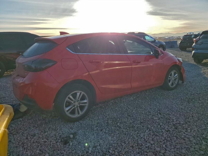 Photo 3 from auction – 2018 CHEVROLET CRUZE LT with VIN 3G1BE6SM7JS654803