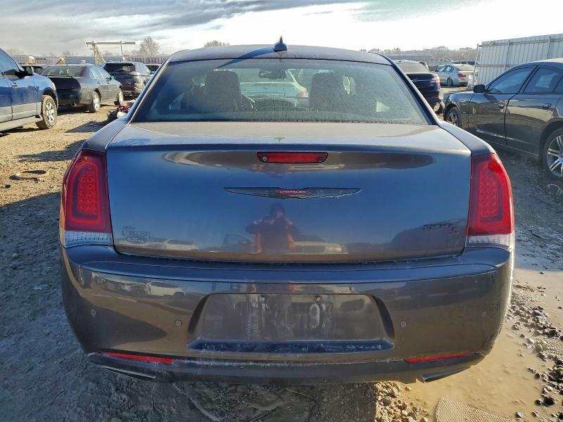Photo 6 from auction – 2021 CHRYSLER 300 S with VIN 2C3CCABG4MH554359