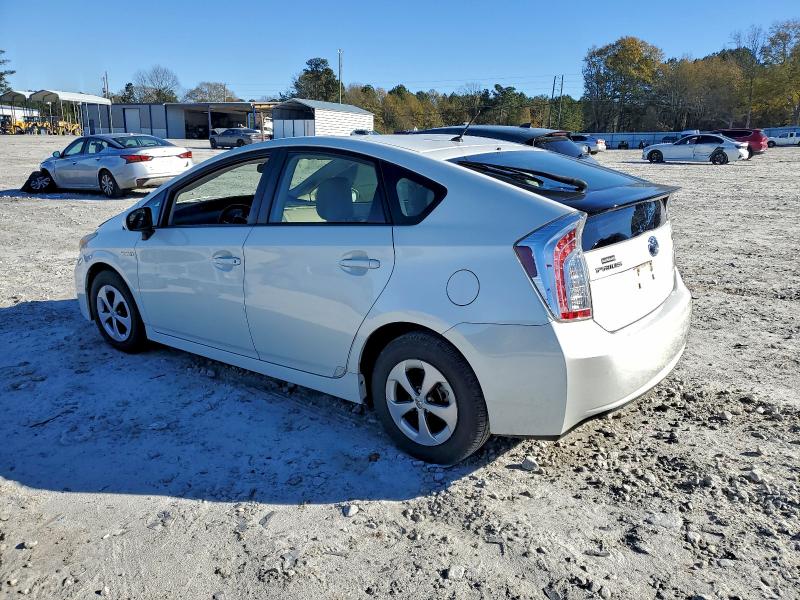 Photo 2 from auction – 2013 TOYOTA PRIUS with VIN JTDKN3DU9D1689688