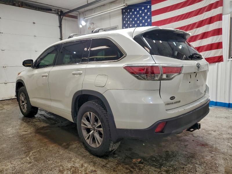 Photo 2 from auction – 2016 TOYOTA HIGHLANDER with VIN 5TDBKRFH5GS302847