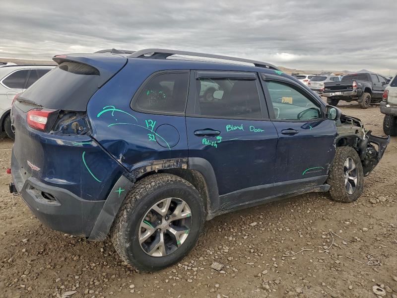 Photo 3 from auction – 2018 JEEP CHEROKEE T with VIN 1C4PJMBX0JD521422