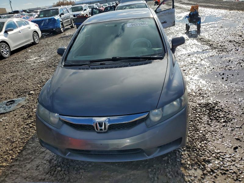Foto 5 de la subasta – 2010 HONDA CIVIC LX con VIN 19XFA1F5XAE045620