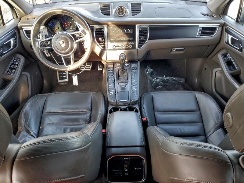 Photo 8 from auction – 2017 PORSCHE MACAN GTS with VIN WP1AG2A5XHLB52317