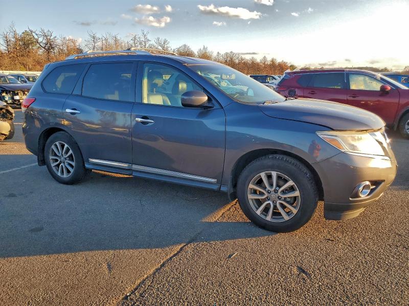 Photo 4 from auction – 2014 NISSAN PATHFINDER with VIN 5N1AR2MM7EC692830
