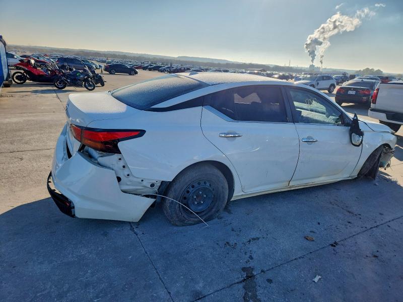 Photo 3 from auction – 2020 NISSAN ALTIMA S with VIN 1N4BL4BVXLC225471