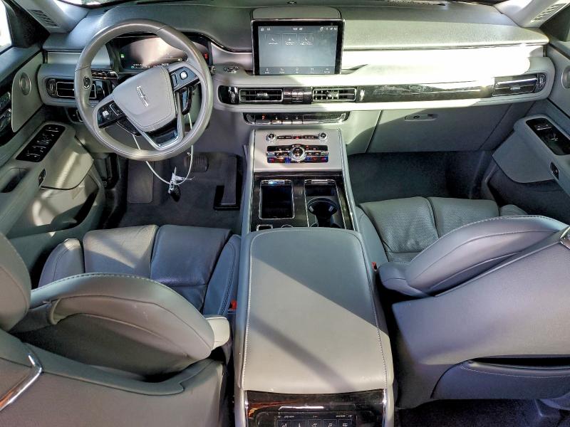 Photo 8 from auction – 2021 LINCOLN AVIATOR RE with VIN 5LM5J7WC4MGL05455