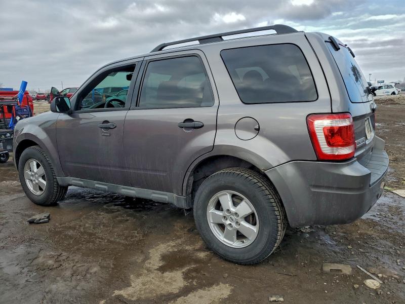 Photo 2 from auction – 2010 FORD ESCAPE XLT with VIN 1FMCU0D74AKA42911