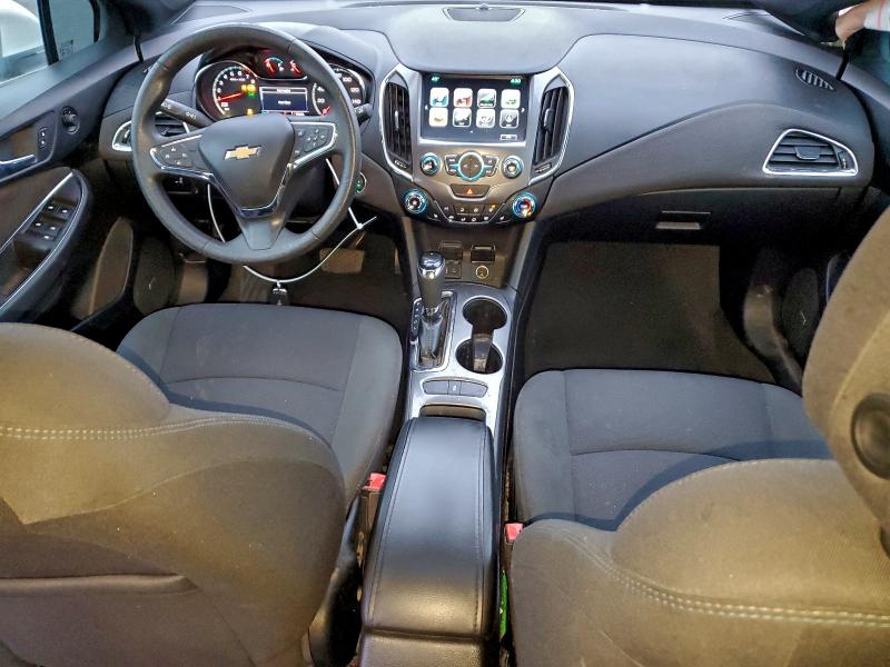 Photo 8 from auction – 2017 CHEVROLET CRUZE LT with VIN 3G1BE6SM2HS583861