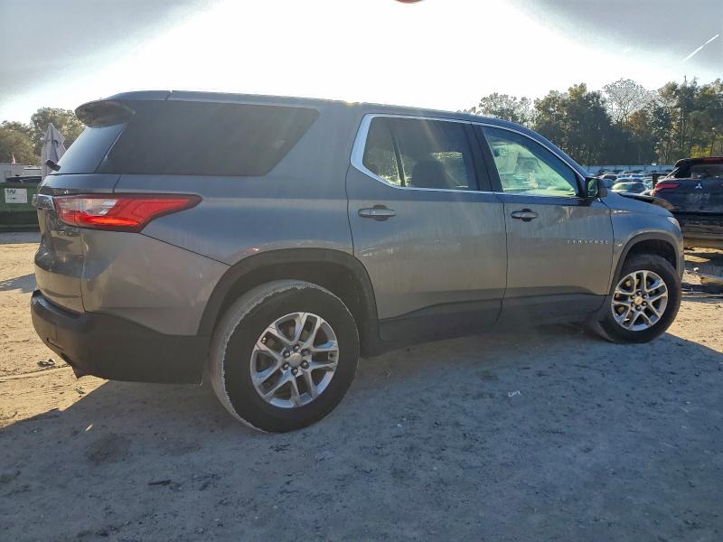 Photo 3 from auction – 2021 CHEVROLET TRAVERSE L with VIN 1GNERFKW3MJ215234