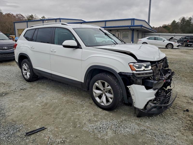 Photo 4 from auction – 2019 VOLKSWAGEN ATLAS SE with VIN 1V2UR2CA3KC580108