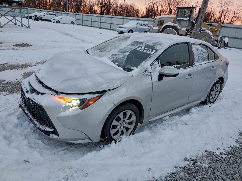 TOYOTA COROLLA LE 2021 with VIN 5YFEPMAE2MP243971 - Photo from auction
