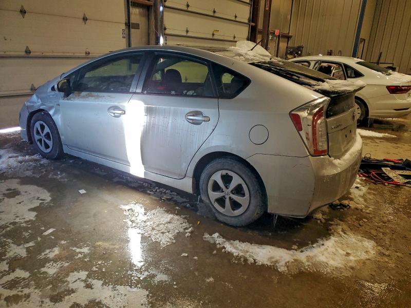 Photo 2 from auction – 2015 TOYOTA PRIUS with VIN JTDKN3DU6F0431363