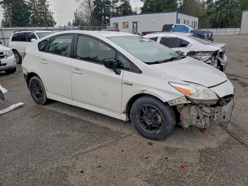 Photo 4 from auction – 2015 TOYOTA PRIUS with VIN JTDKN3DUXF2000111