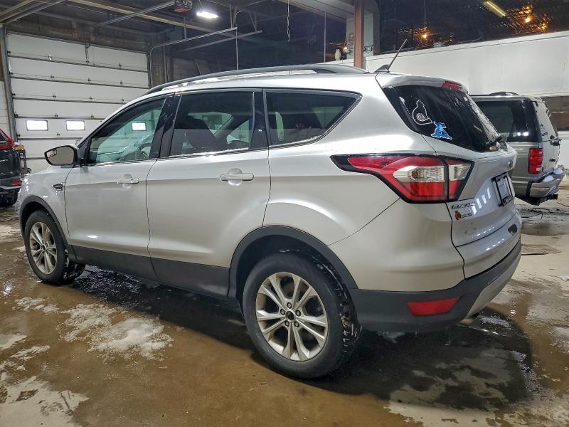 Photo 2 from auction – 2018 FORD ESCAPE SE with VIN 1FMCU9GD5JUB29436