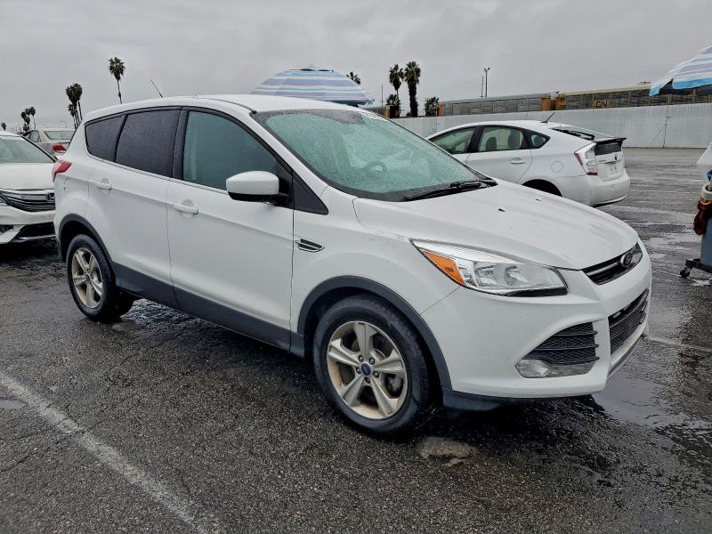 Photo 4 from auction – 2016 FORD ESCAPE SE with VIN 1FMCU0G75GUB73211