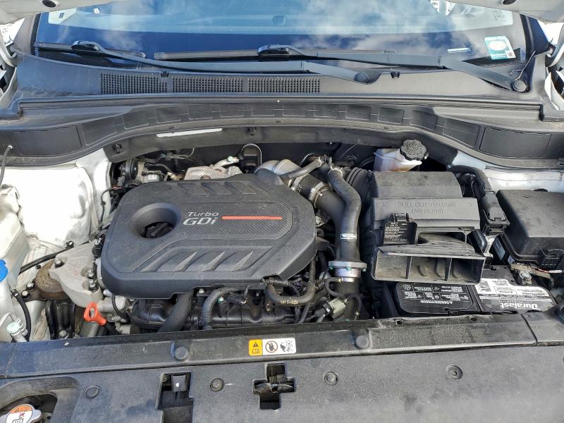 Photo 12 from auction – 2018 HYUNDAI SANTA FE S with VIN 5NMZU4LA5JH094692