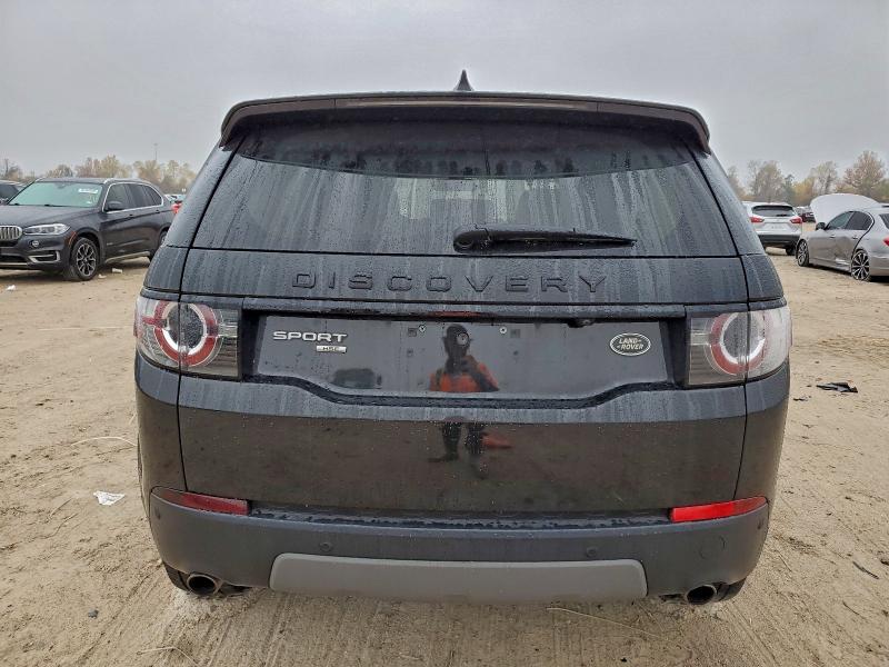 Photo 6 from auction – 2017 LAND ROVER DISCOVERY with VIN SALCR2BG6HH639949