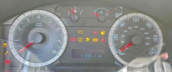 Photo 9 from auction – 2010 FORD ESCAPE XLT with VIN 1FMCU0D75AKA05527