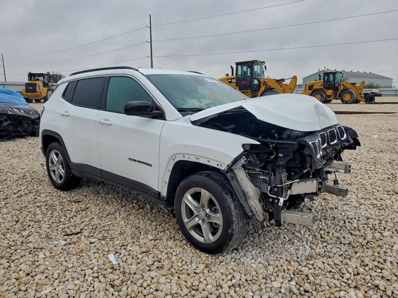 Photo 4 from auction – 2024 JEEP COMPASS LA with VIN 3C4NJDBN8RT595456