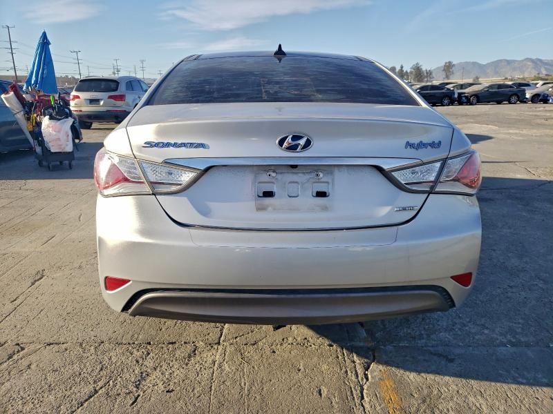 Photo 6 from auction – 2015 HYUNDAI SONATA with VIN KMHEC4A47FA126053