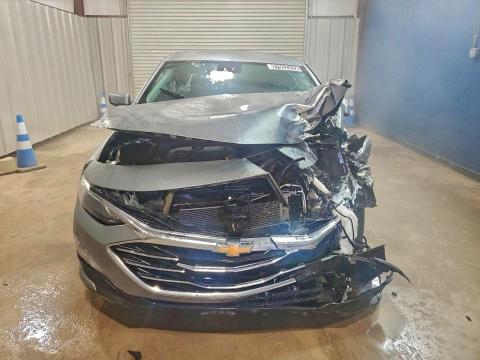 Photo 5 from auction – 2025 CHEVROLET MALIBU LT with VIN 1G1ZD5STXSF143725