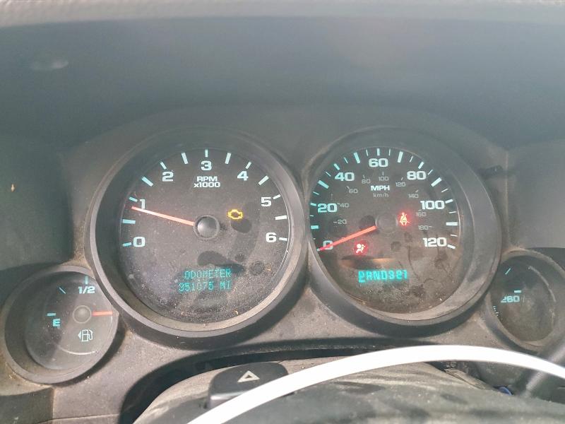 Photo 9 from auction – 2012 CHEVROLET SILVERADO with VIN 1GCRCREA8CZ118205