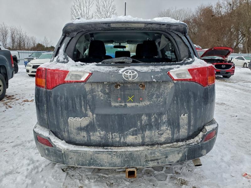 Photo 6 from auction – 2015 TOYOTA RAV4 LE with VIN 2T3ZFREV8FW212552