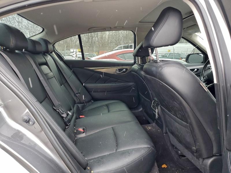 Photo 10 from auction – 2015 INFINITI Q50 BASE with VIN JN1BV7AR1FM400119