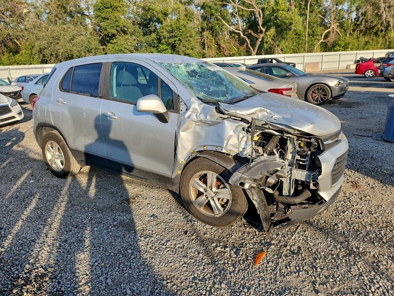 Photo 4 from auction – 2021 CHEVROLET TRAX LS with VIN KL7CJKSB3MB319761